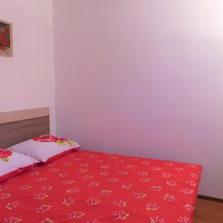 7664b Apartment *
